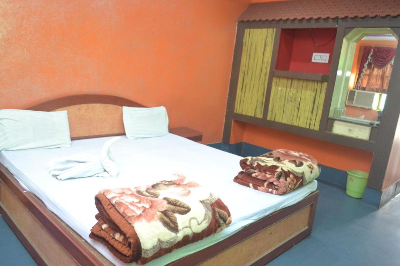 Hotel Golden Palace Kendrapara Екстер'єр фото