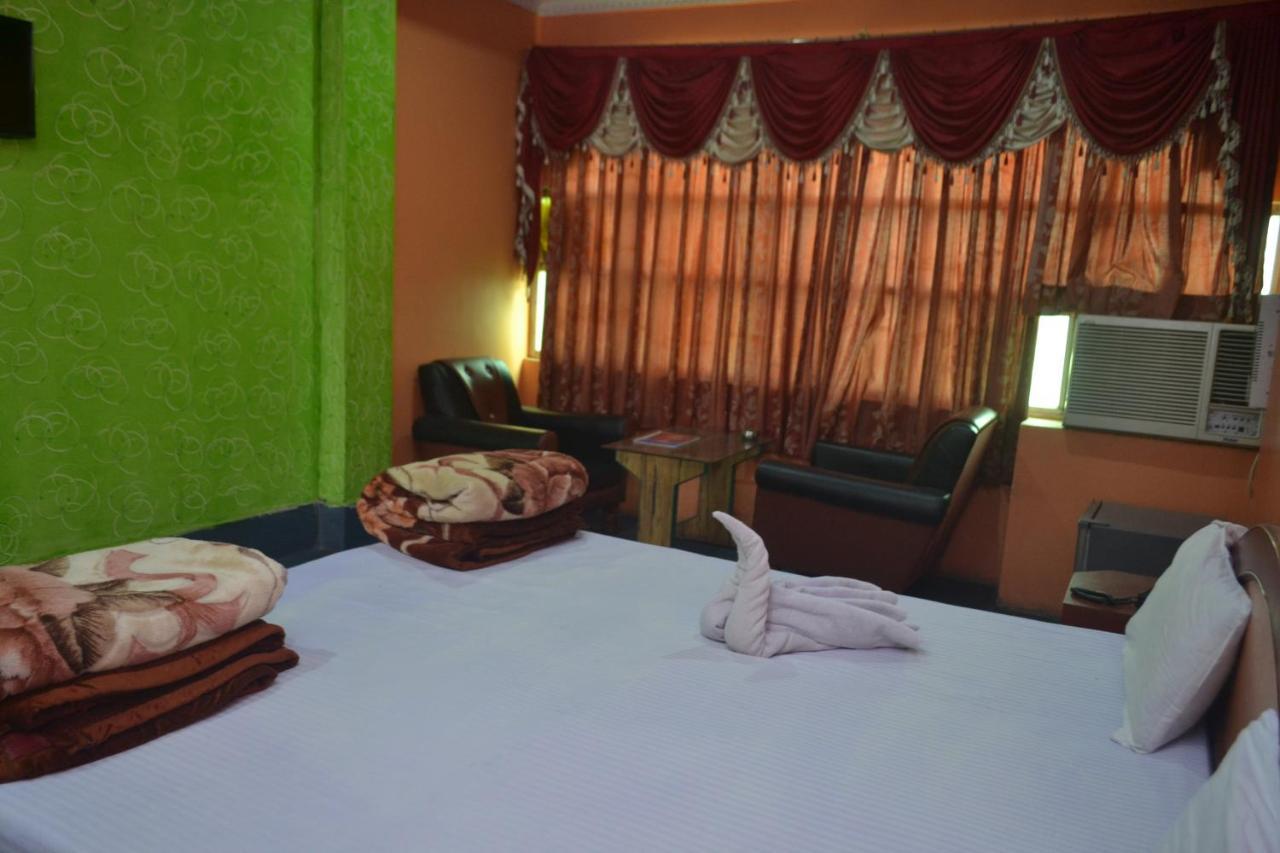 Hotel Golden Palace Kendrapara Екстер'єр фото